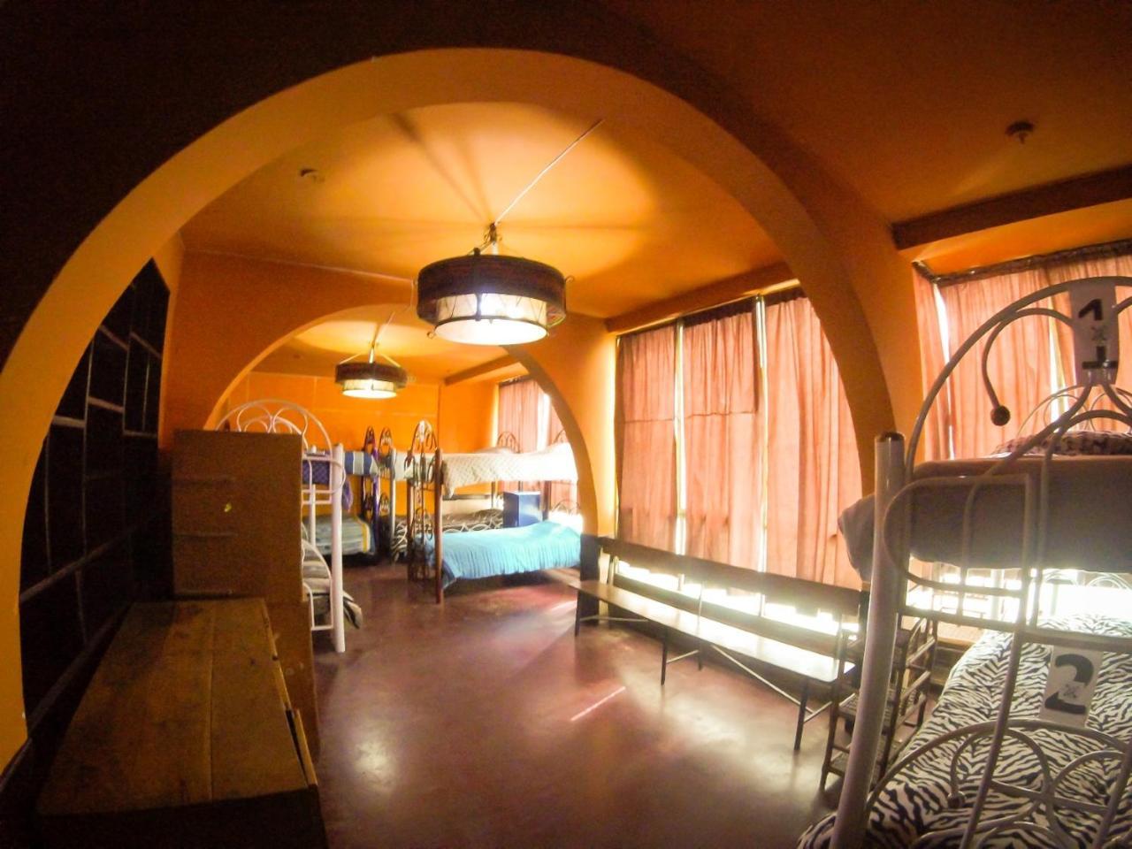 Hostal Canoa La Paz Bagian luar foto